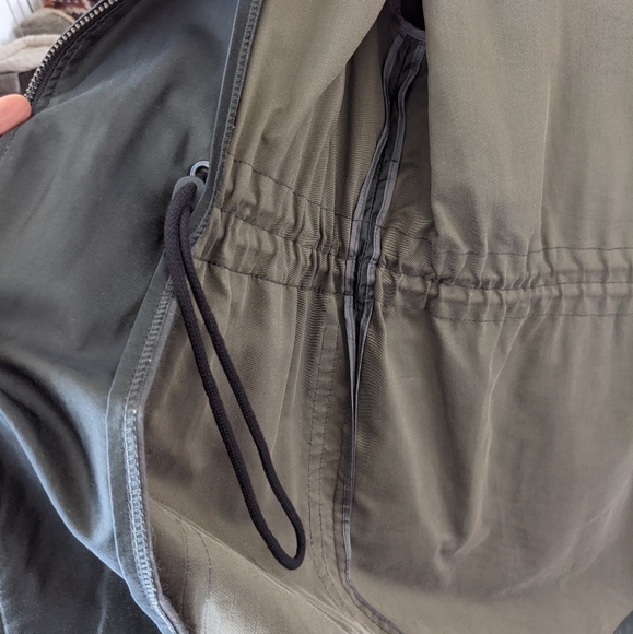 Vintage BALLY hooded jacket - Picture 7 of 9